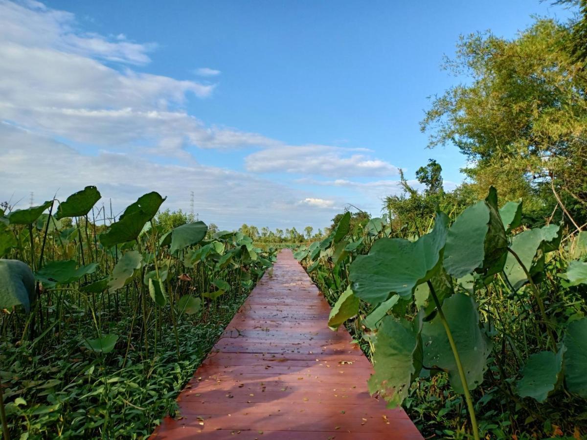 BaanBua Nonlen Hotel Udon Thani Bagian luar foto